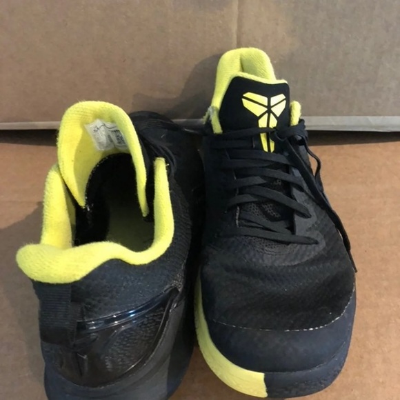 nike mamba focus black optimum yellow